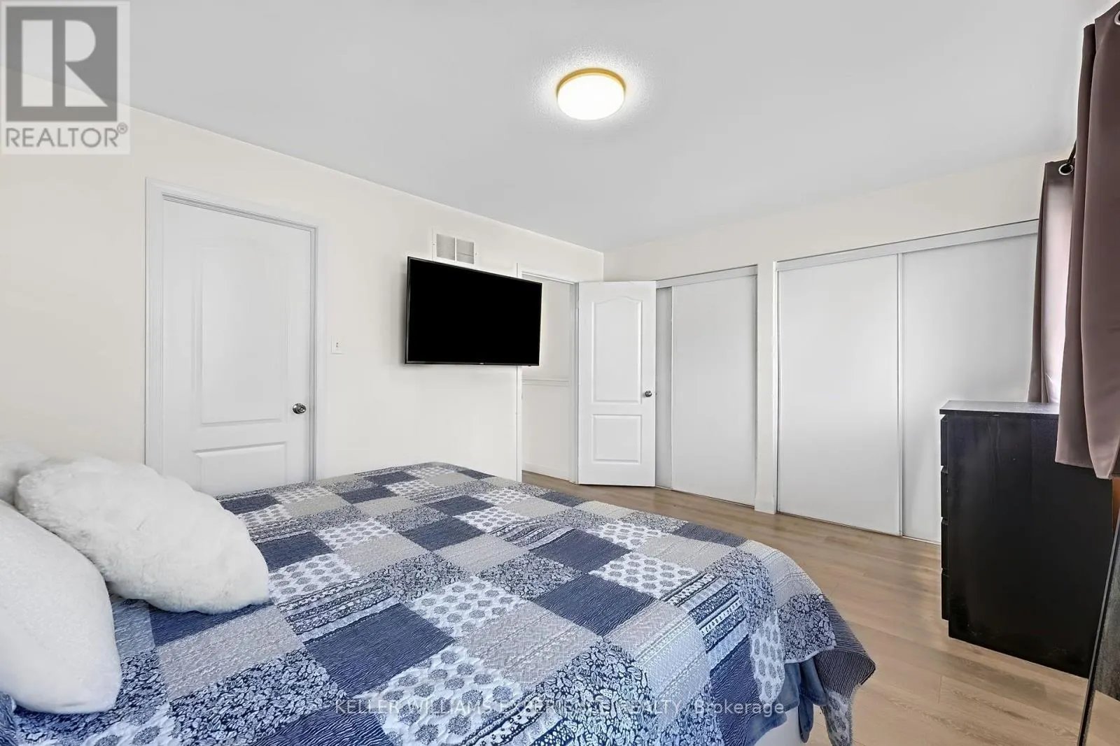 1429 WEIR CHASE