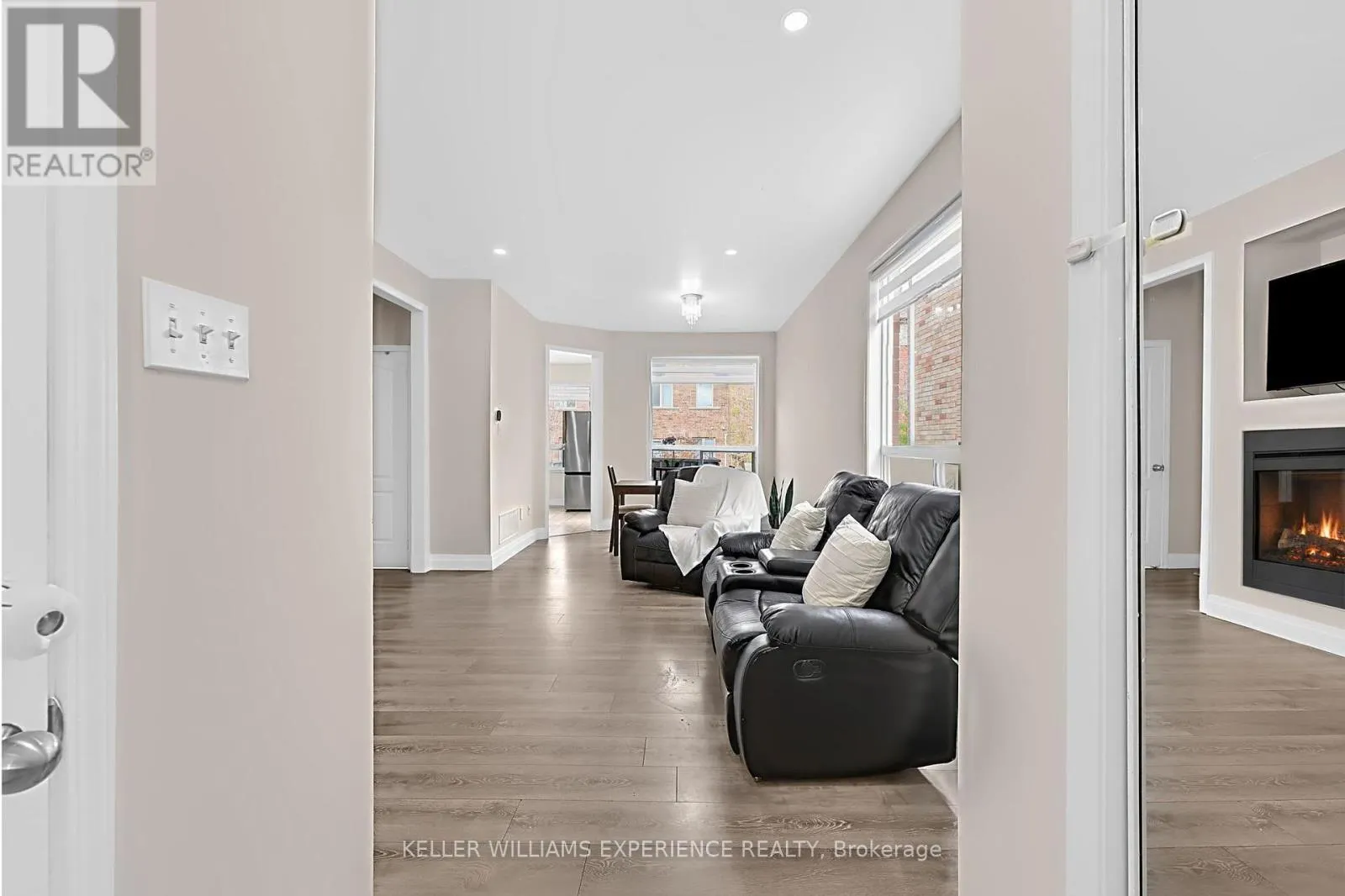 1429 WEIR CHASE
