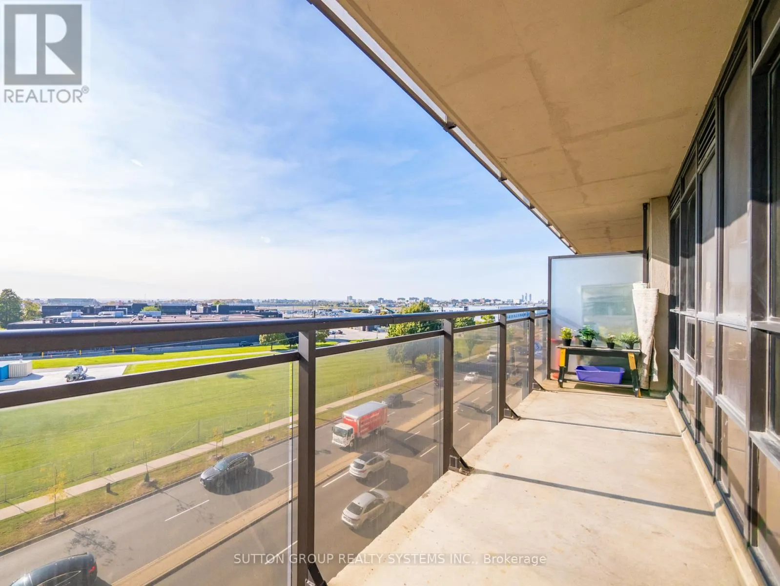 606 - 55 DE BOERS DRIVE