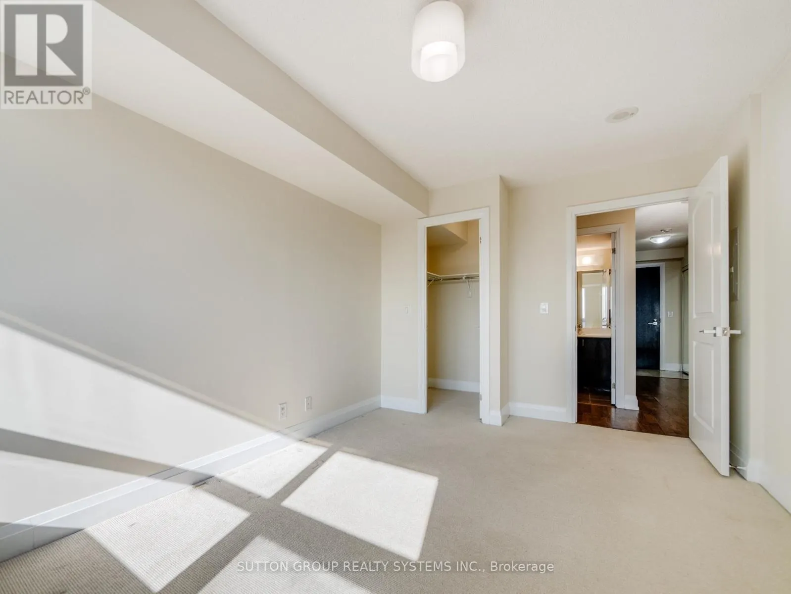606 - 55 DE BOERS DRIVE