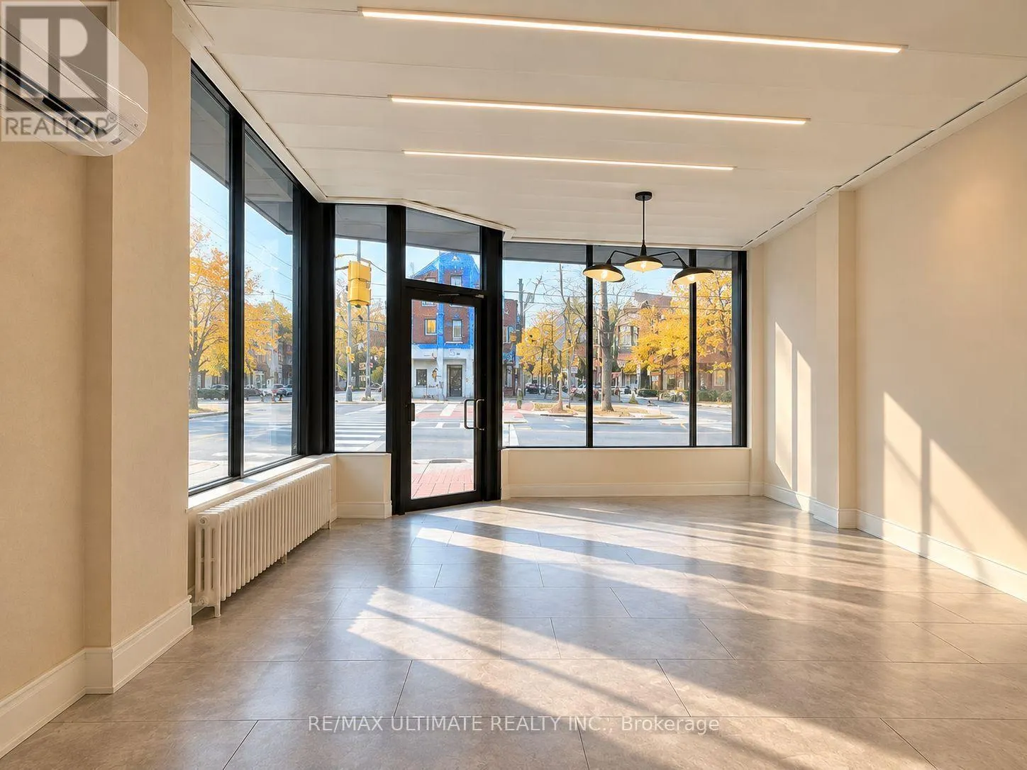 MAIN FLOOR - 1715 ST CLAIR AVENUE W