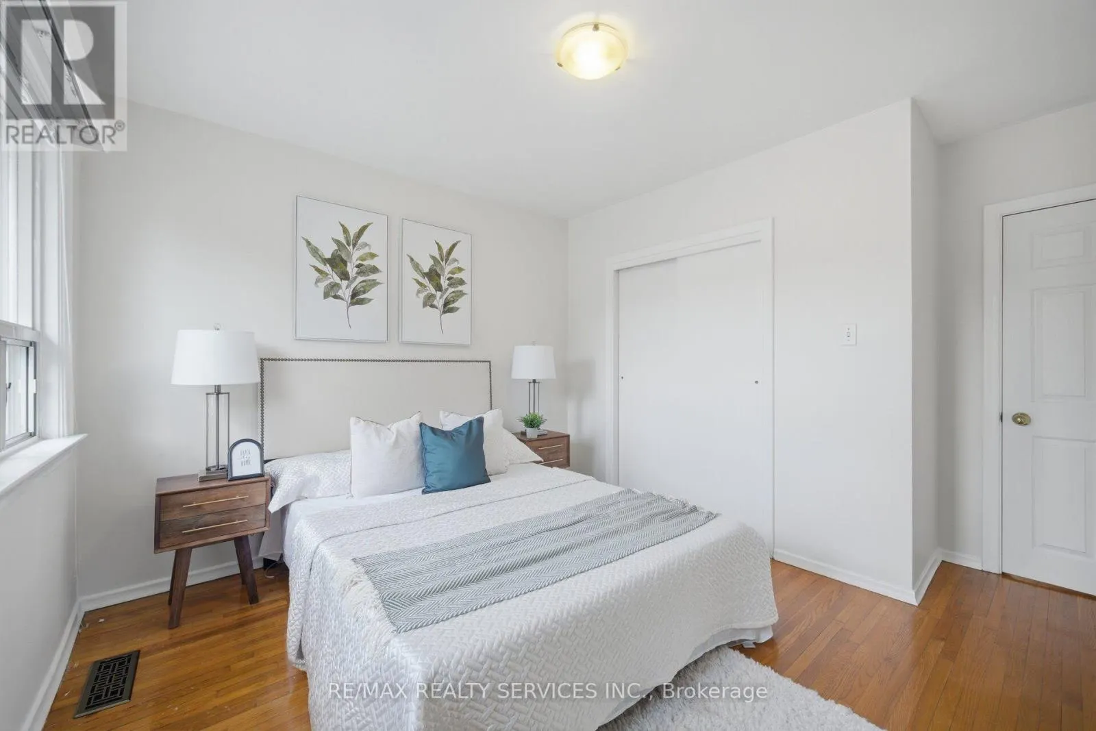 27 EDGEMONT DRIVE