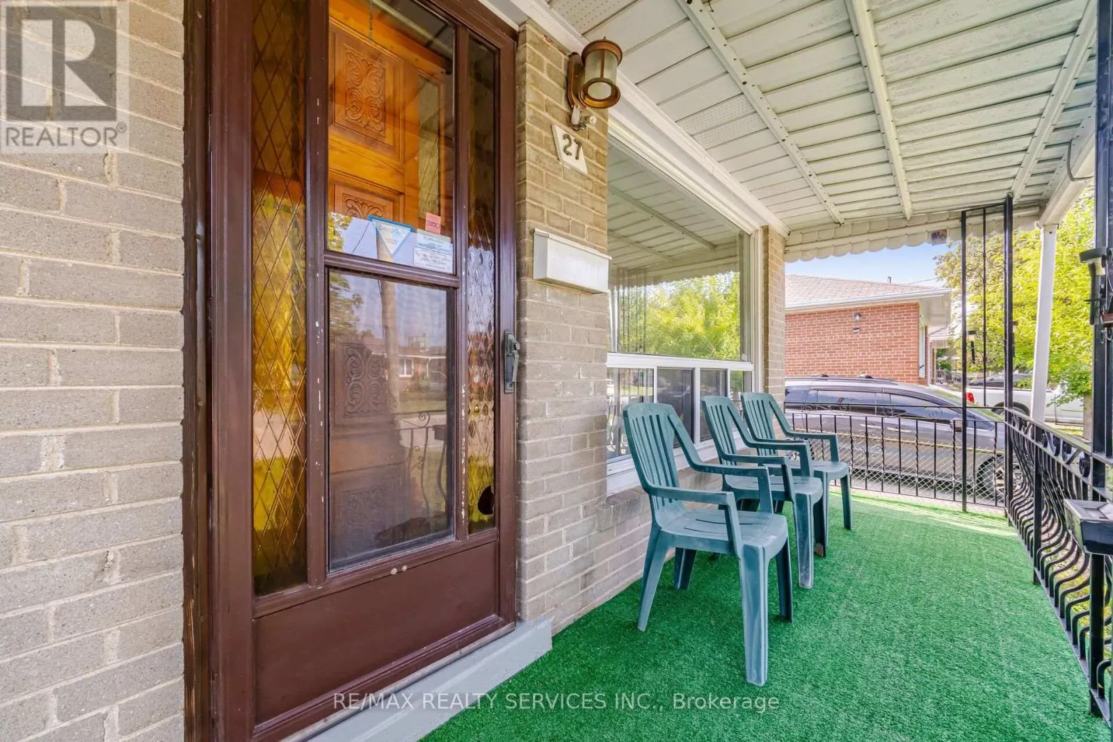 27 EDGEMONT DRIVE
