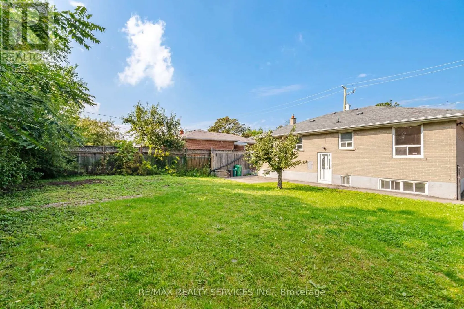 27 EDGEMONT DRIVE