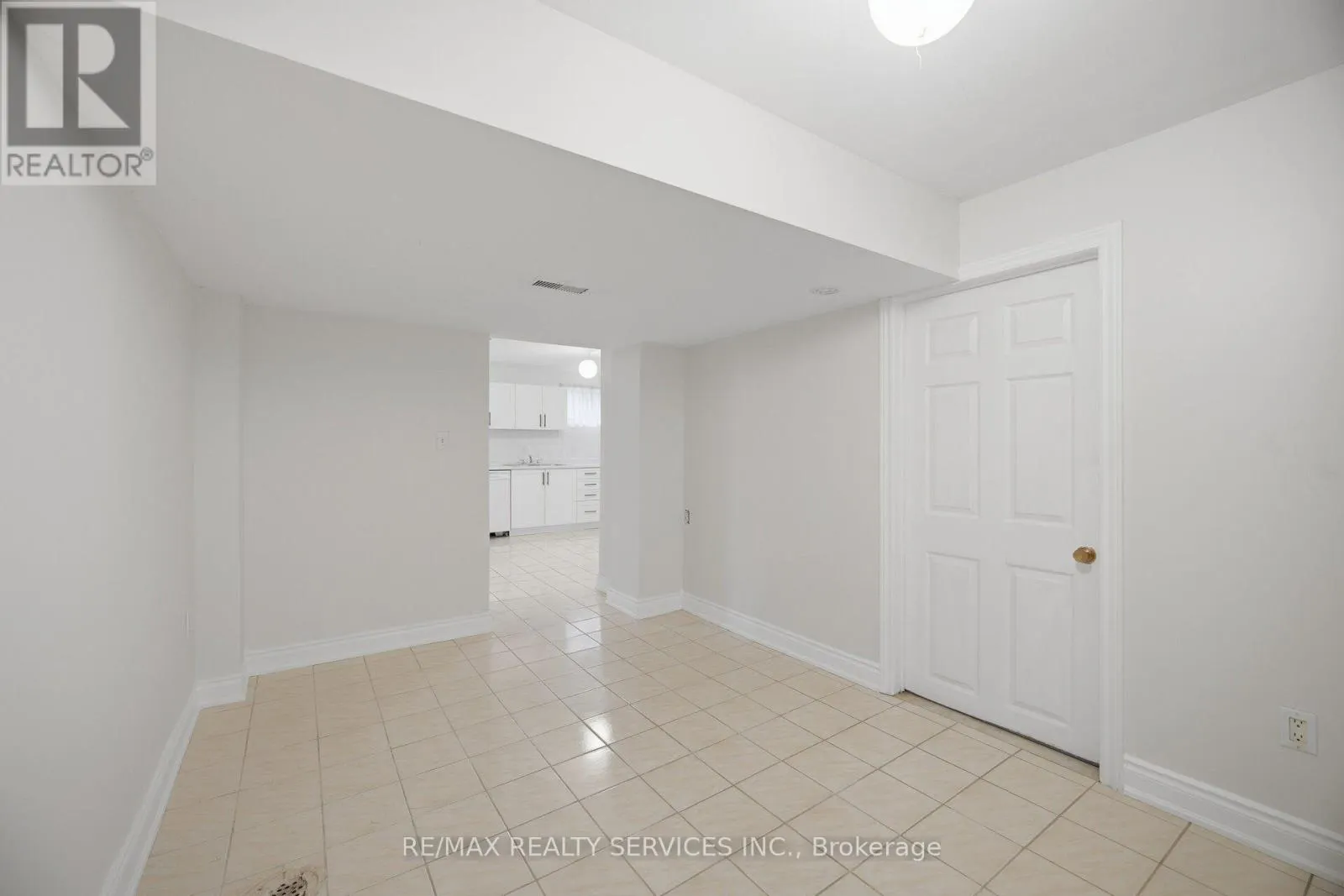 27 EDGEMONT DRIVE