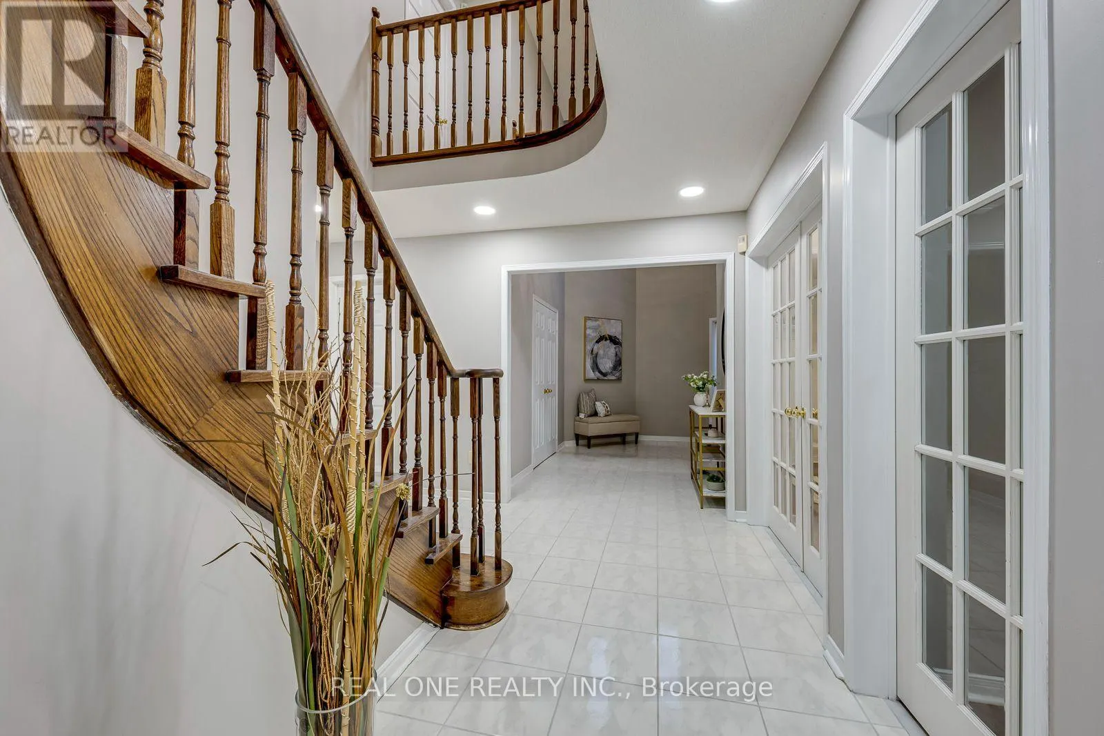 1515 ROSEBANK COURT