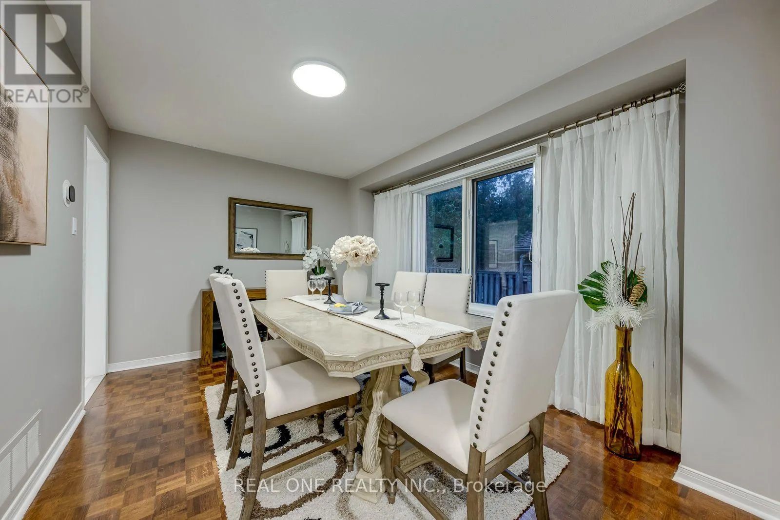 1515 ROSEBANK COURT