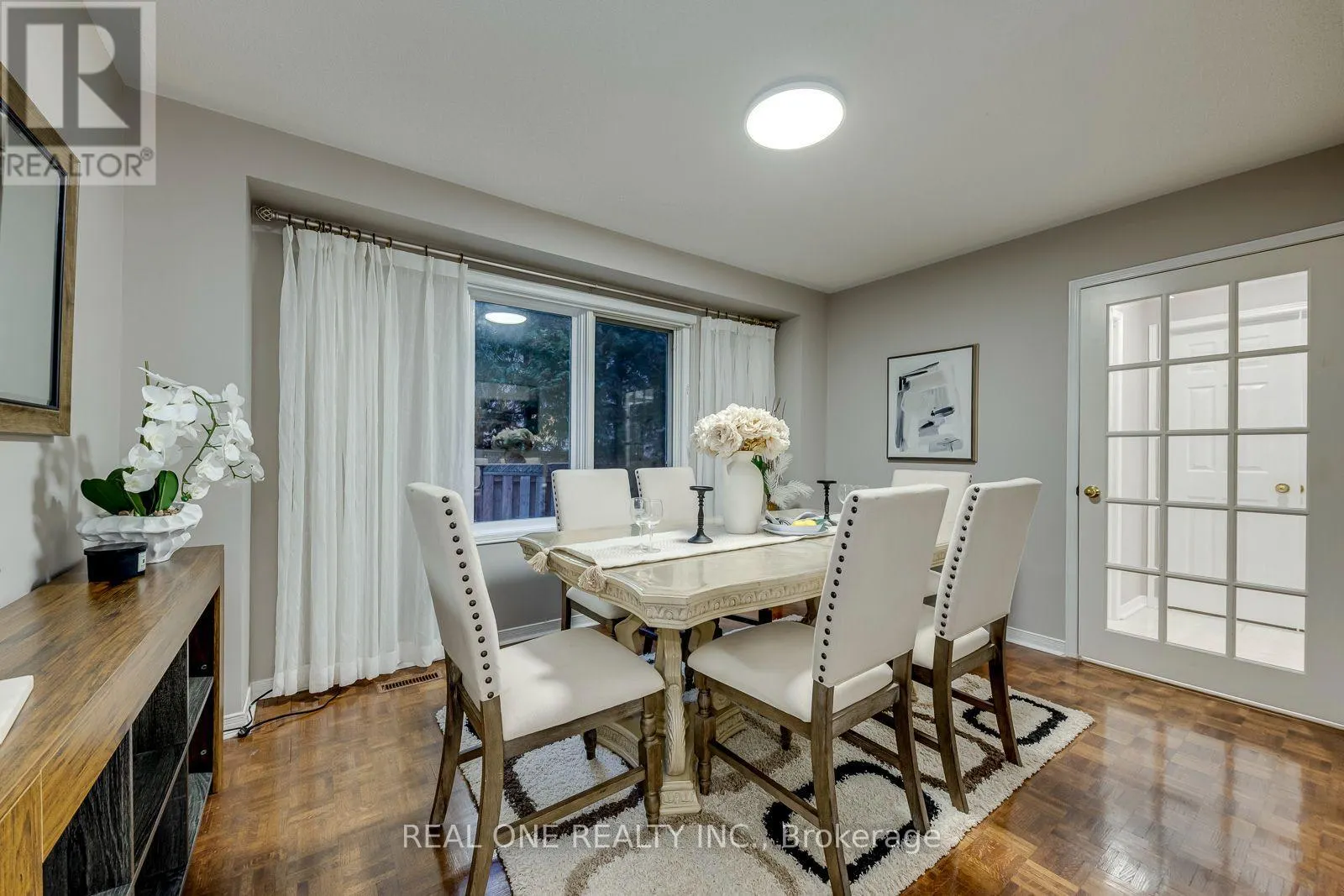 1515 ROSEBANK COURT