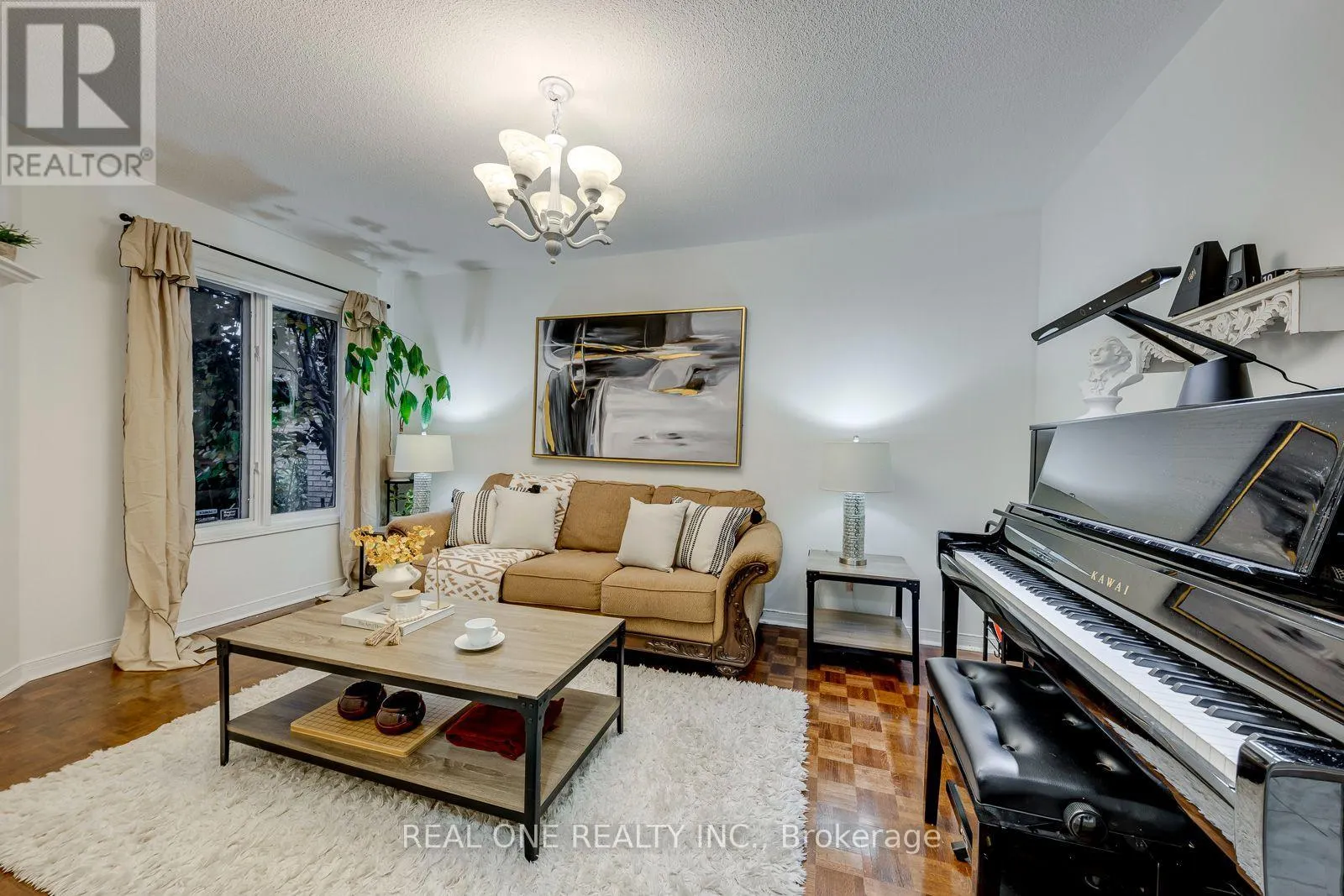 1515 ROSEBANK COURT