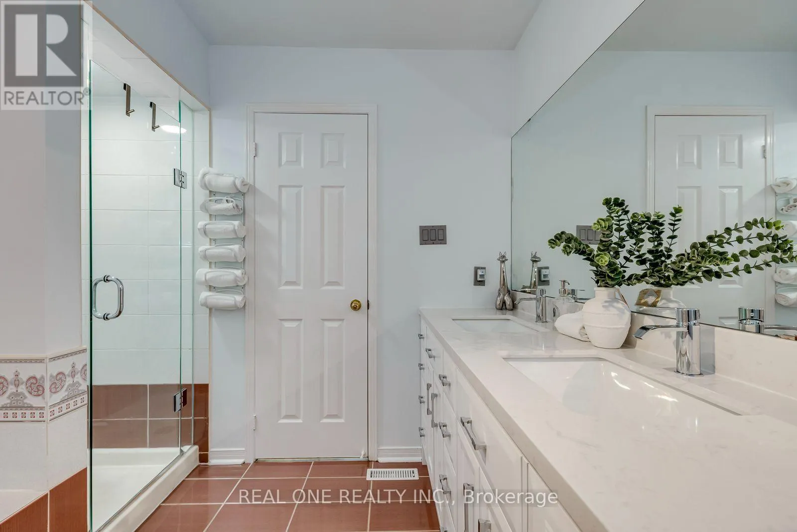 1515 ROSEBANK COURT