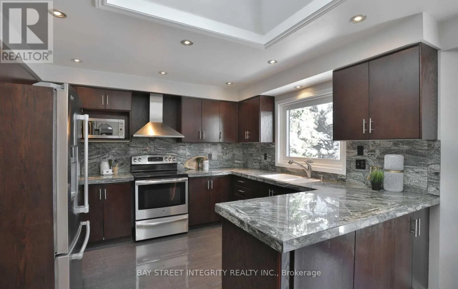 1179 GABLE DRIVE