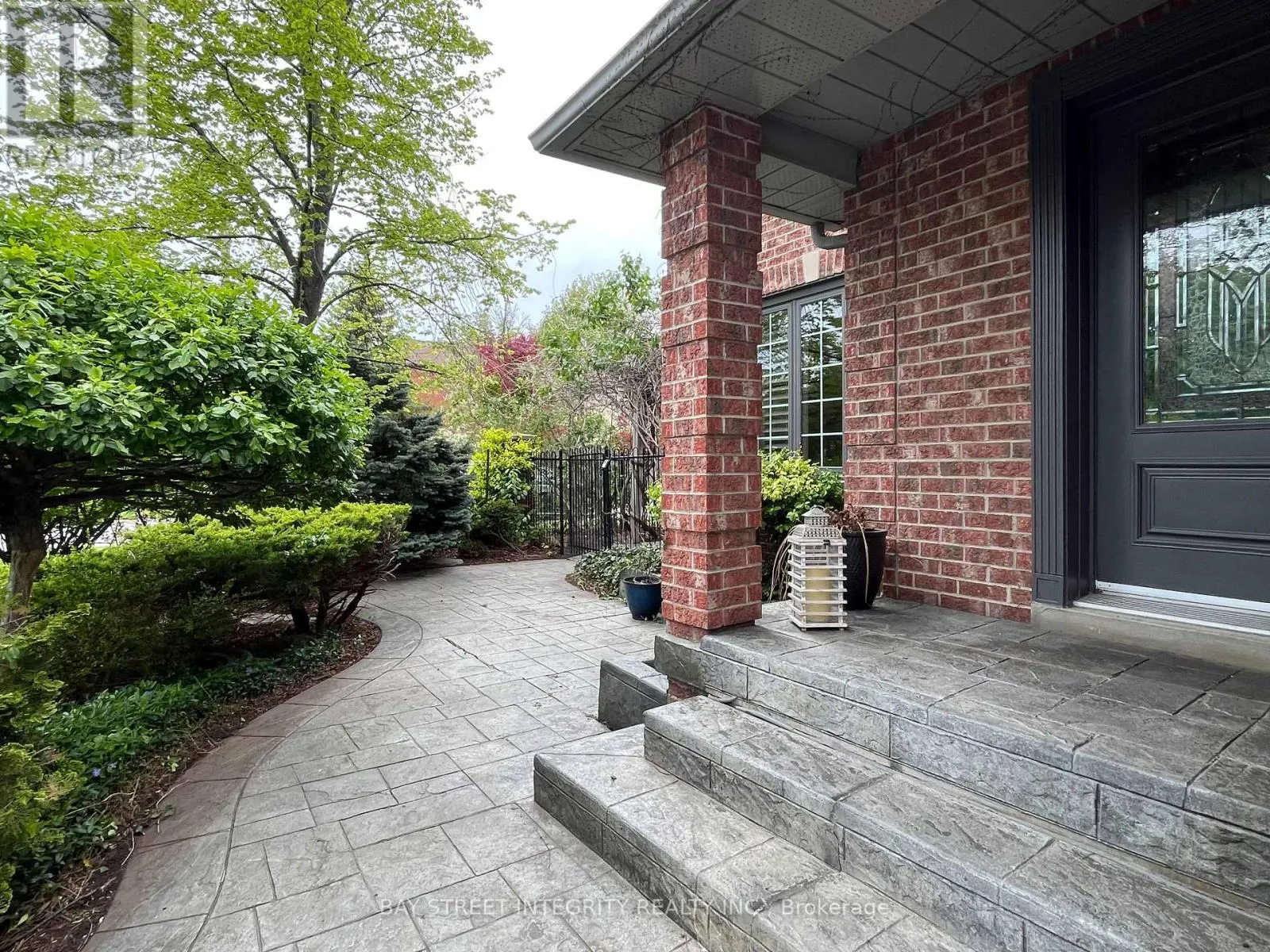 1179 GABLE DRIVE