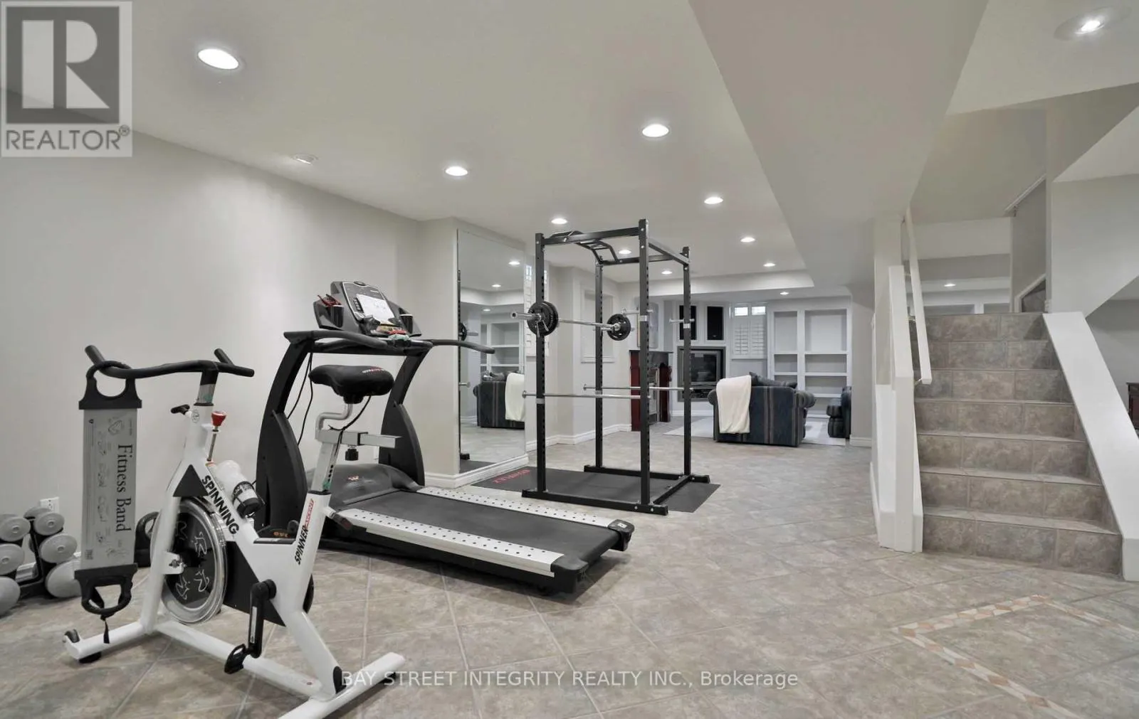 1179 GABLE DRIVE