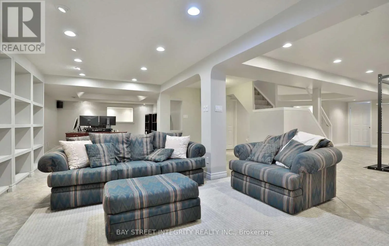 1179 GABLE DRIVE