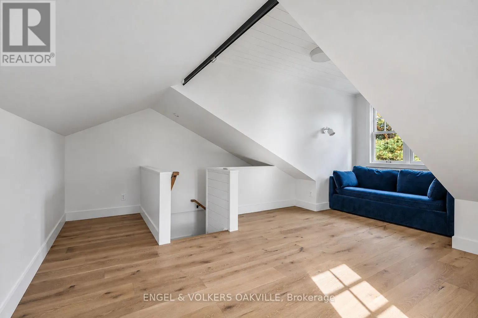 330 CAMELOT COURT