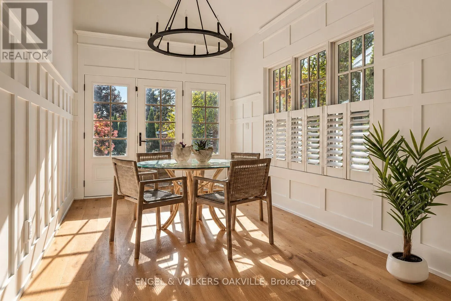 330 CAMELOT COURT