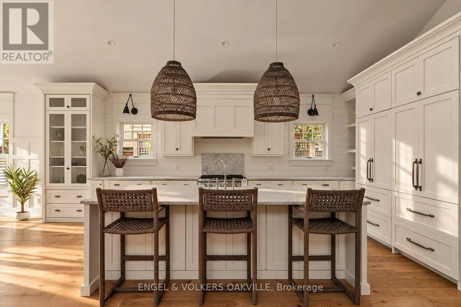 330 CAMELOT COURT