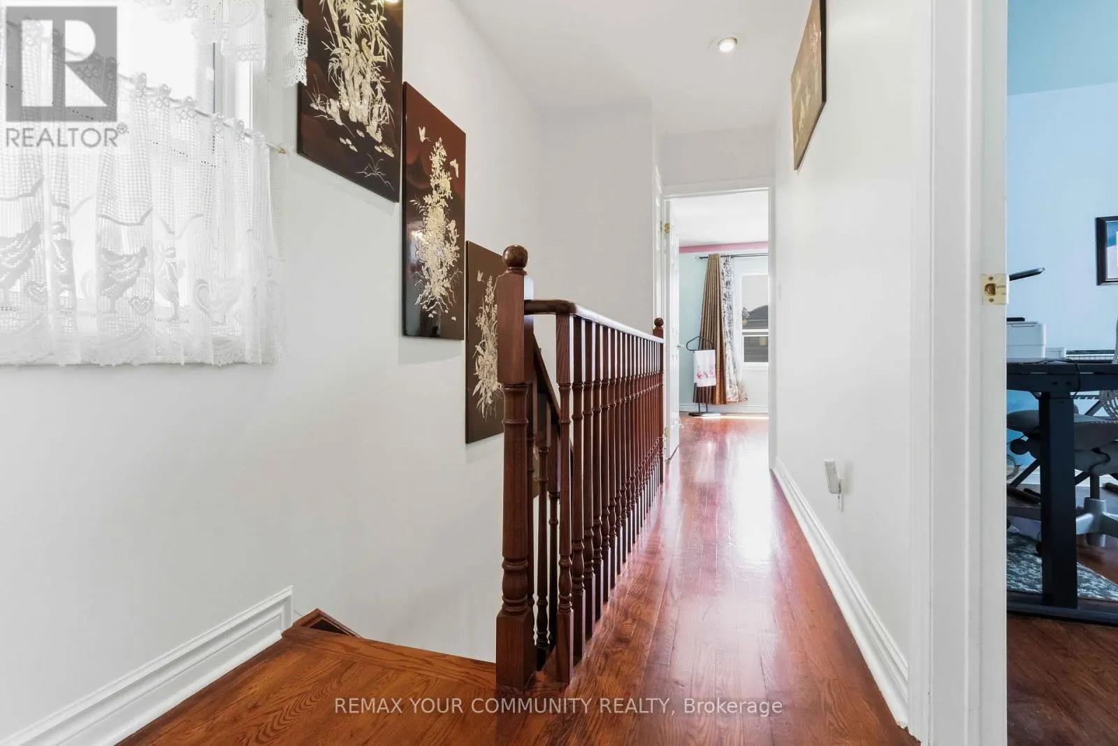 32 KIRKNEWTON ROAD