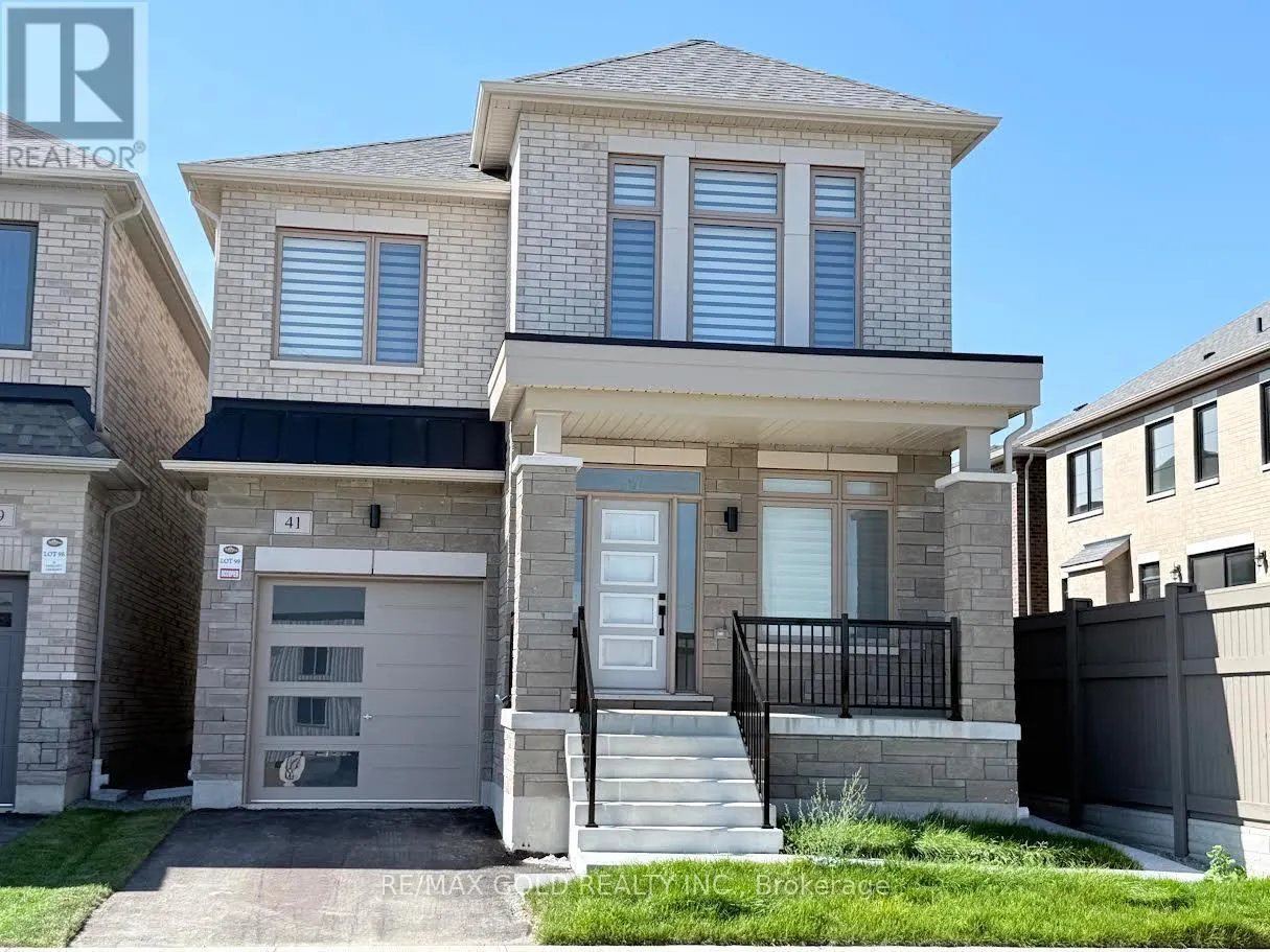 41 TAPSCOTT CRESCENT