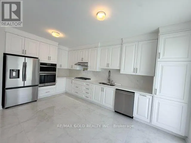41 TAPSCOTT CRESCENT