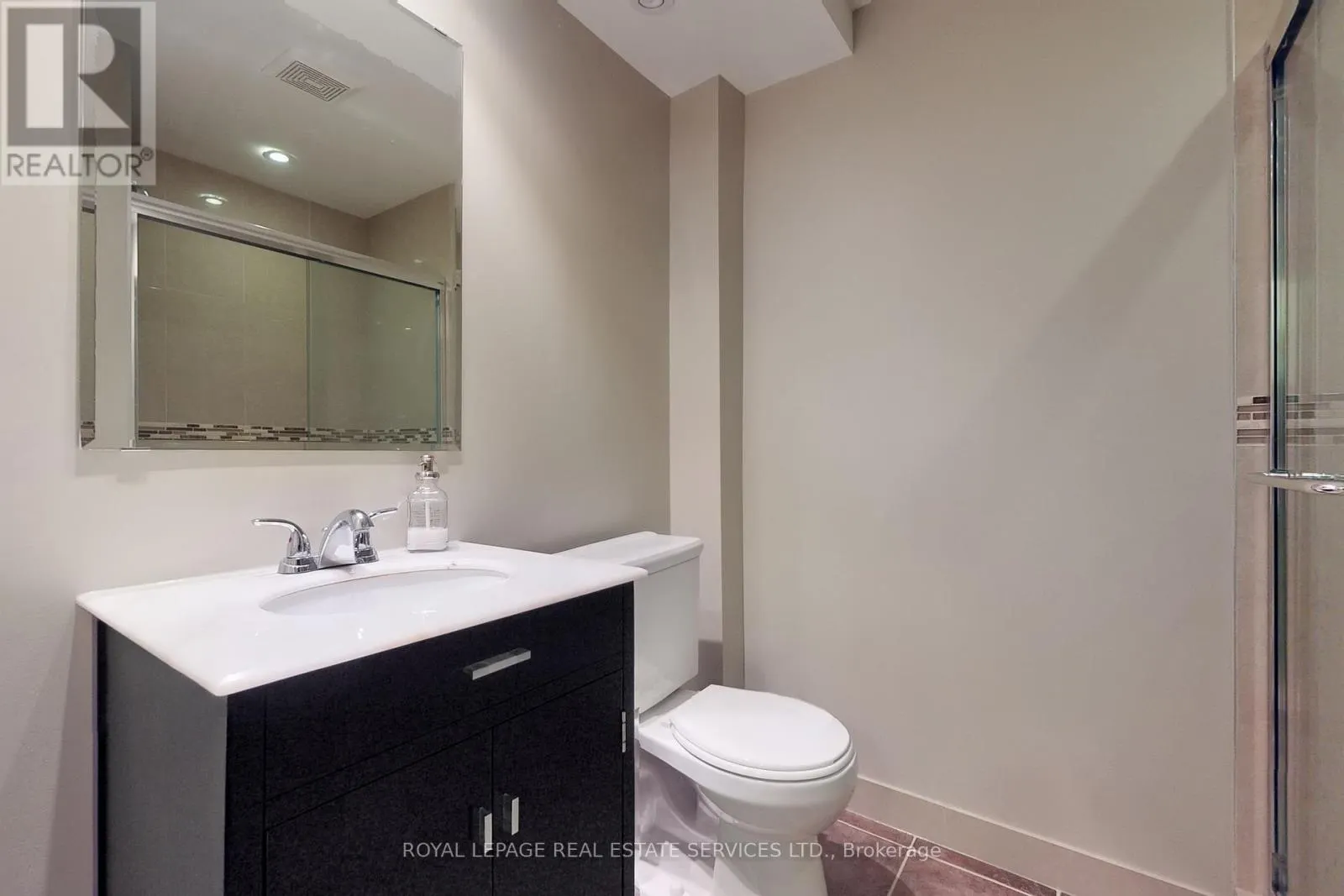 3552 EGLINTON AVENUE W