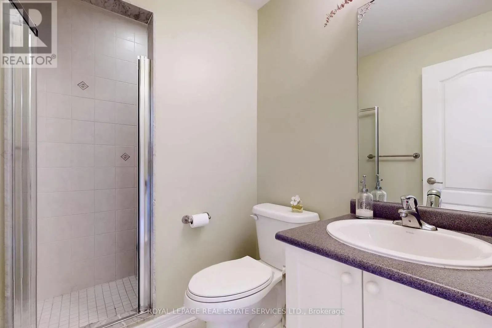 3552 EGLINTON AVENUE W