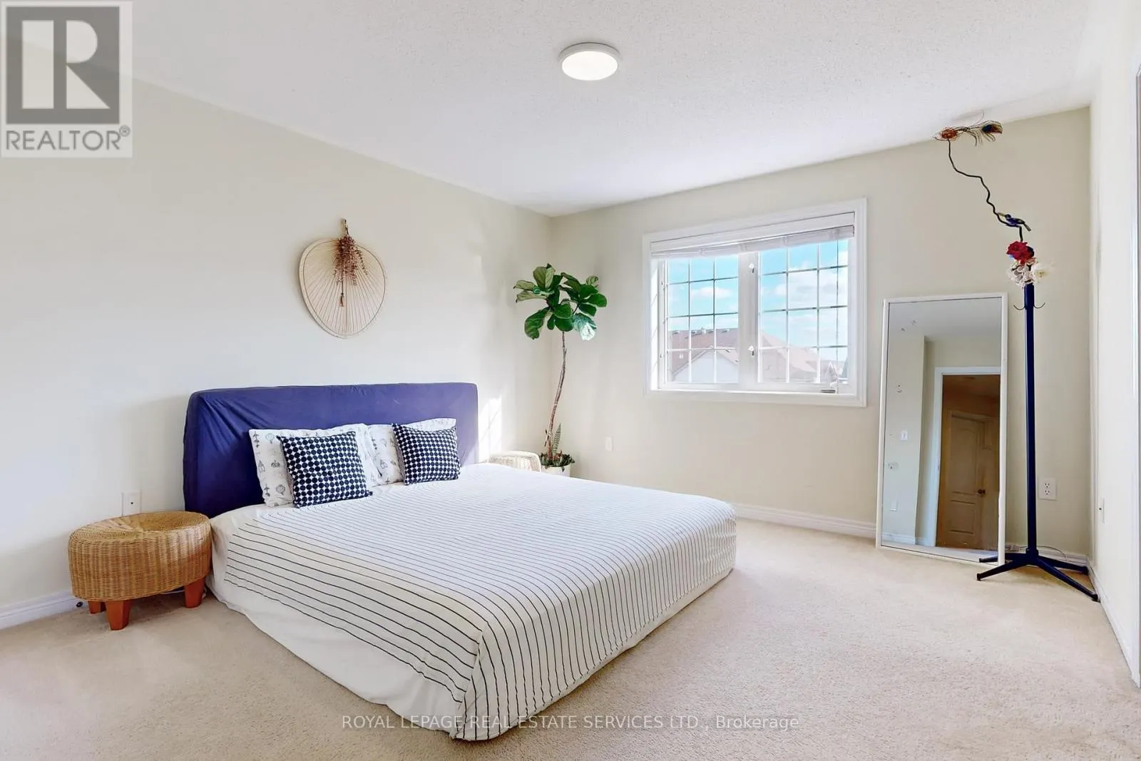 3552 EGLINTON AVENUE W