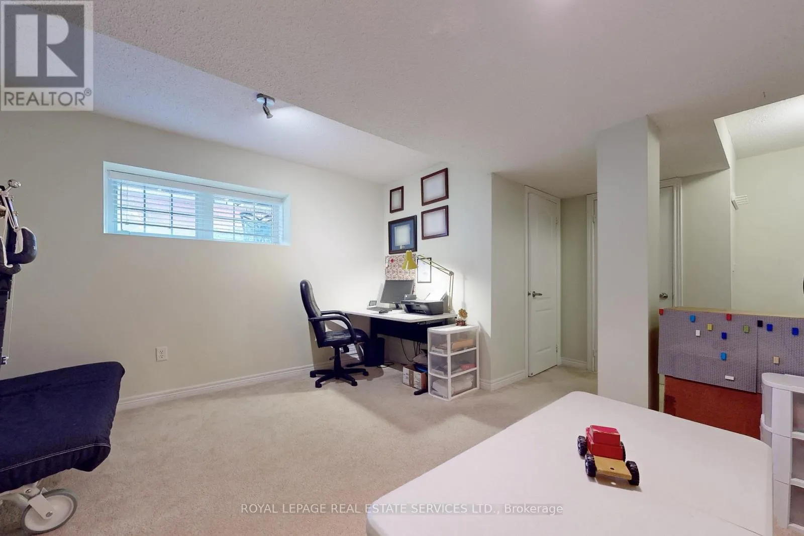 3552 EGLINTON AVENUE W