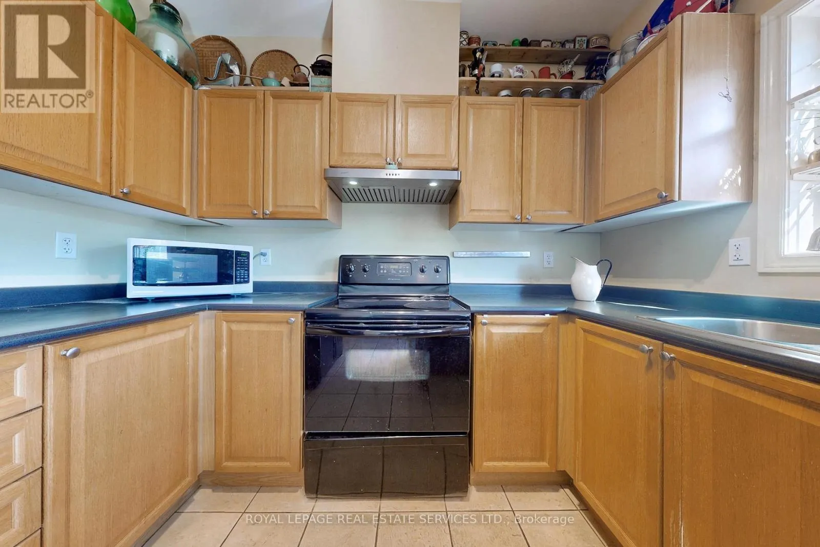 3552 EGLINTON AVENUE W