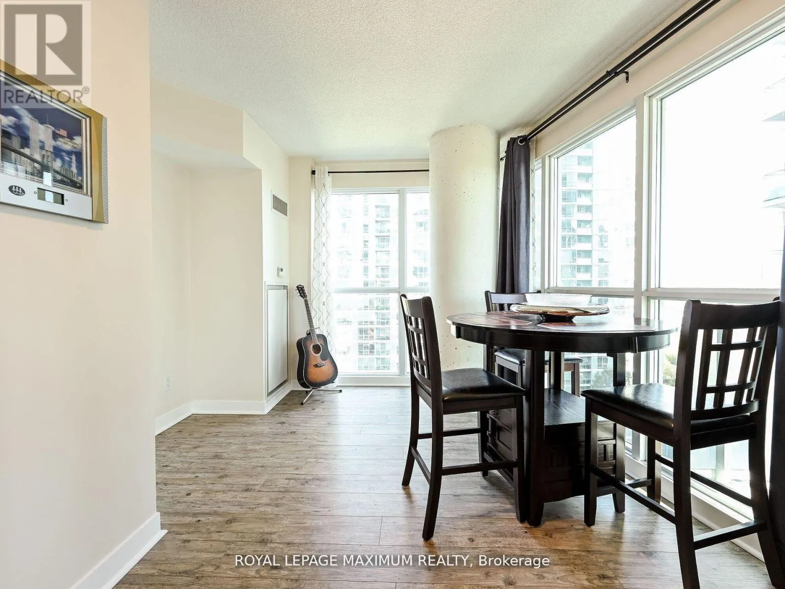 1013 - 155 LEGION ROAD N