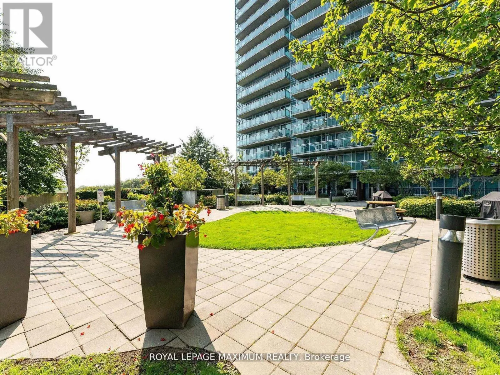 1013 - 155 LEGION ROAD N
