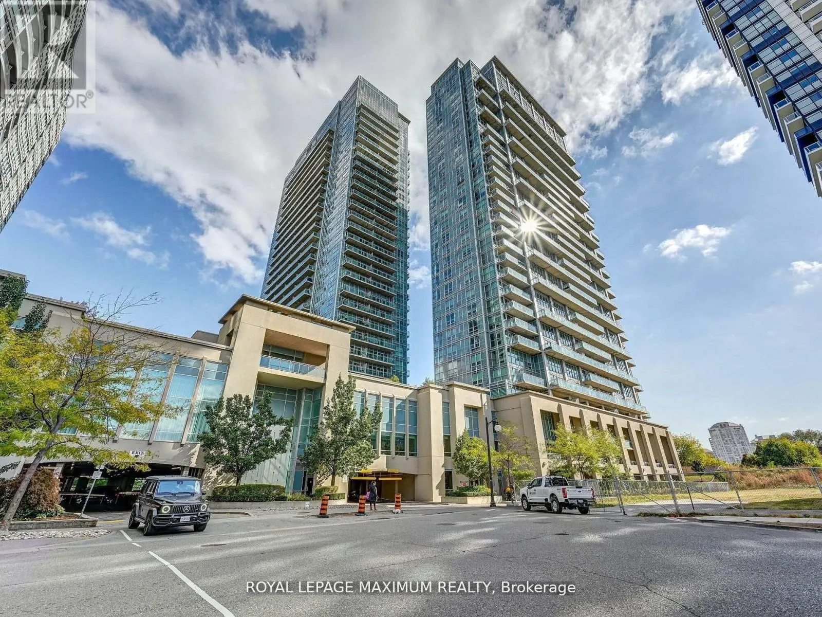 1013 - 155 LEGION ROAD N