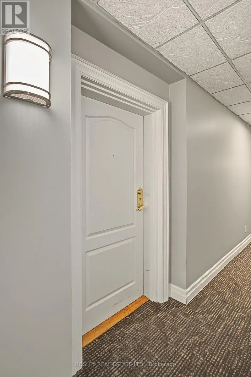210 - 3531 LAKE SHORE BOULEVARD W