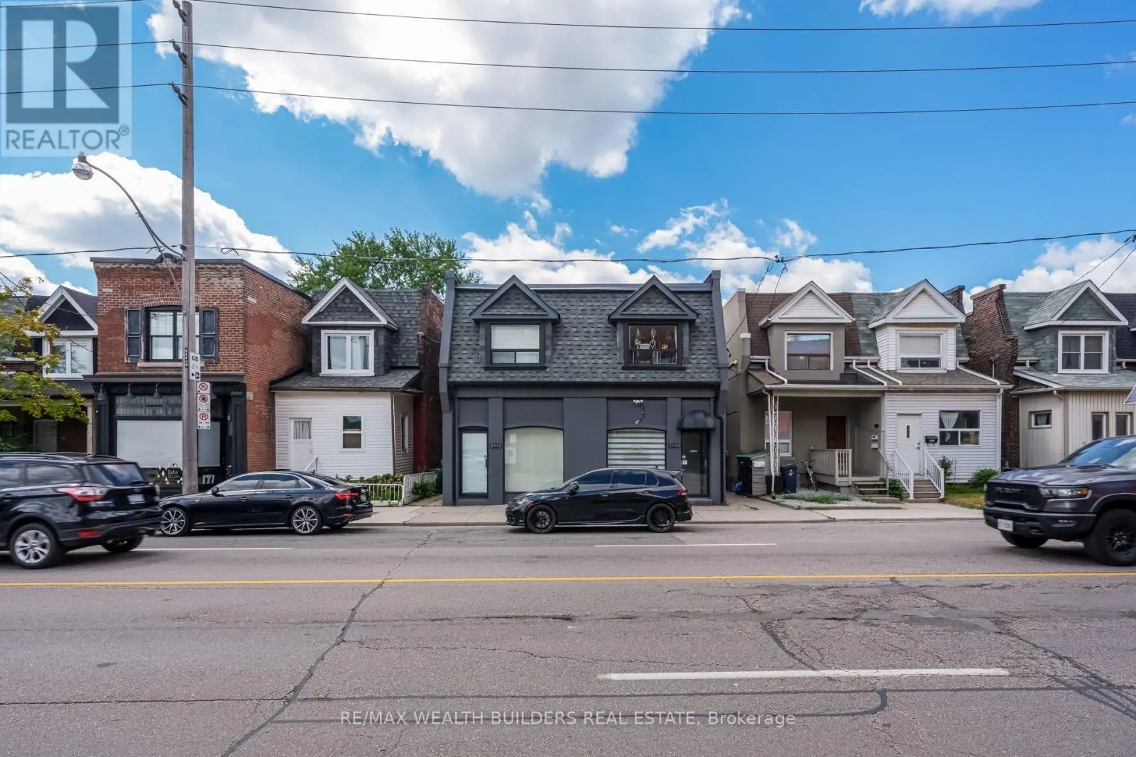 UPPER UNIT 2 - 2443 DUNDAS STREET W