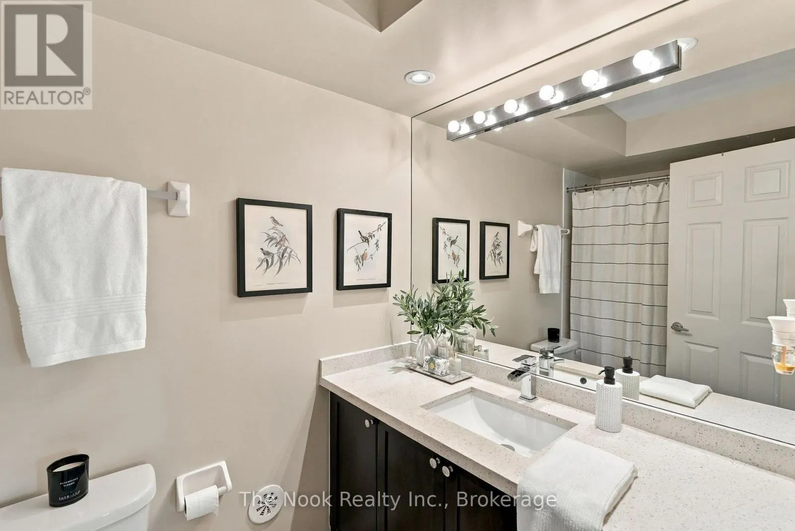 11 - 250 SUNNY MEADOW BOULEVARD #11