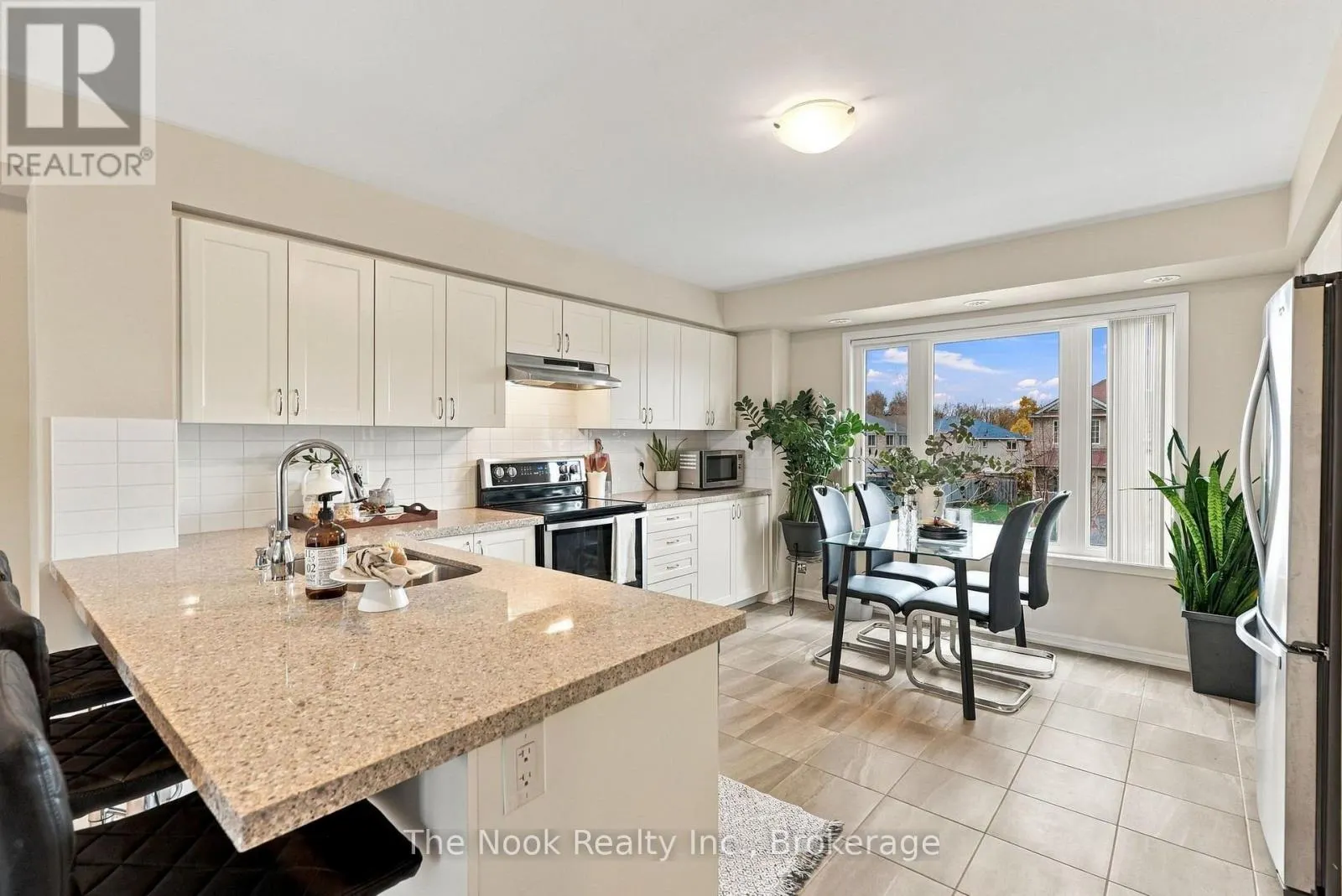 11 - 250 SUNNY MEADOW BOULEVARD #11