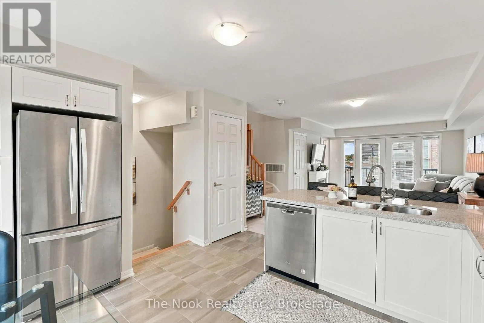 11 - 250 SUNNY MEADOW BOULEVARD #11