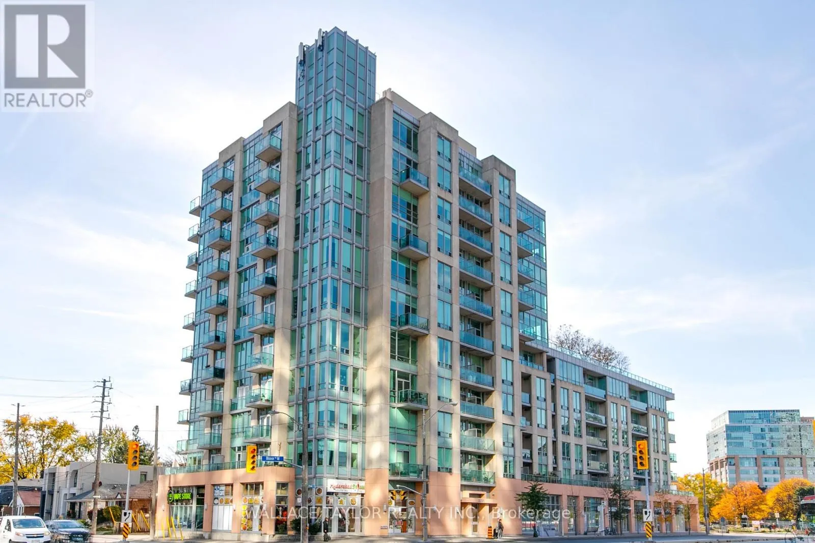 1007 - 3391 BLOOR STREET W