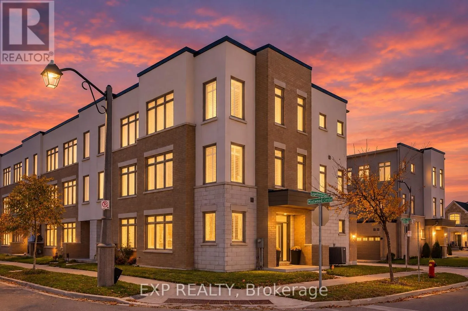 166 LOGANBERRY GATE