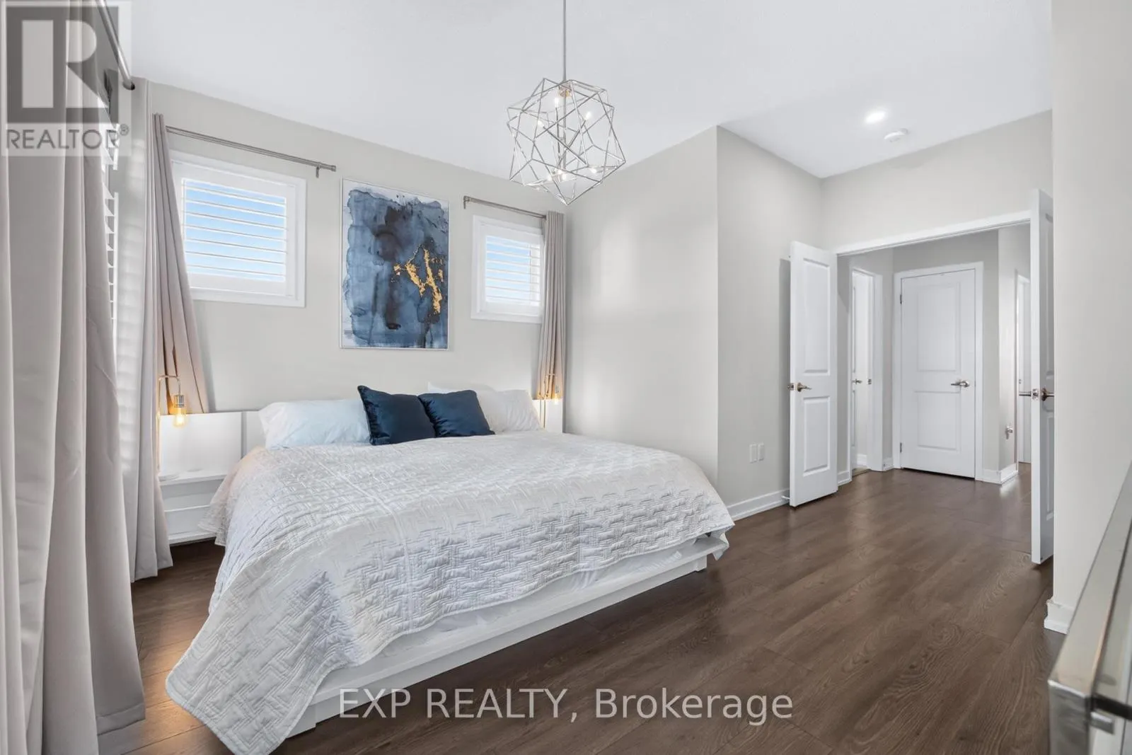 166 LOGANBERRY GATE