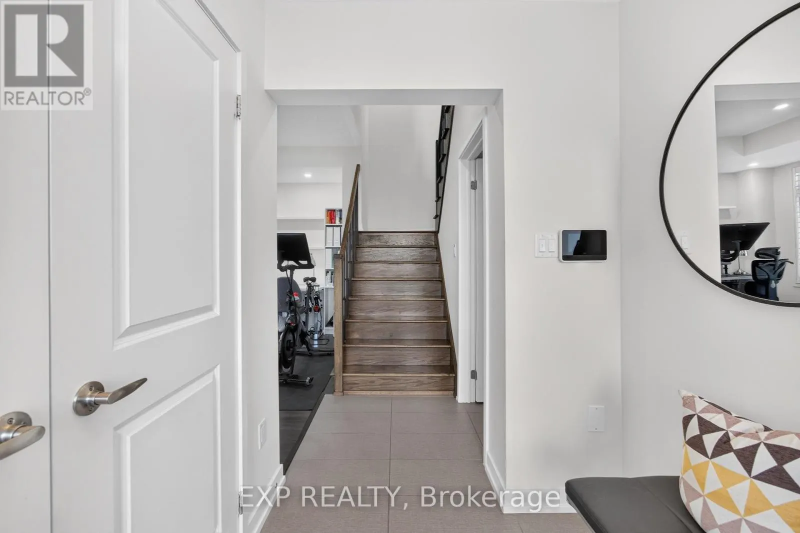 166 LOGANBERRY GATE