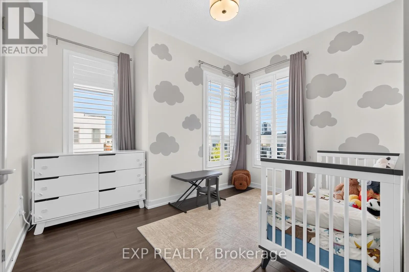 166 LOGANBERRY GATE