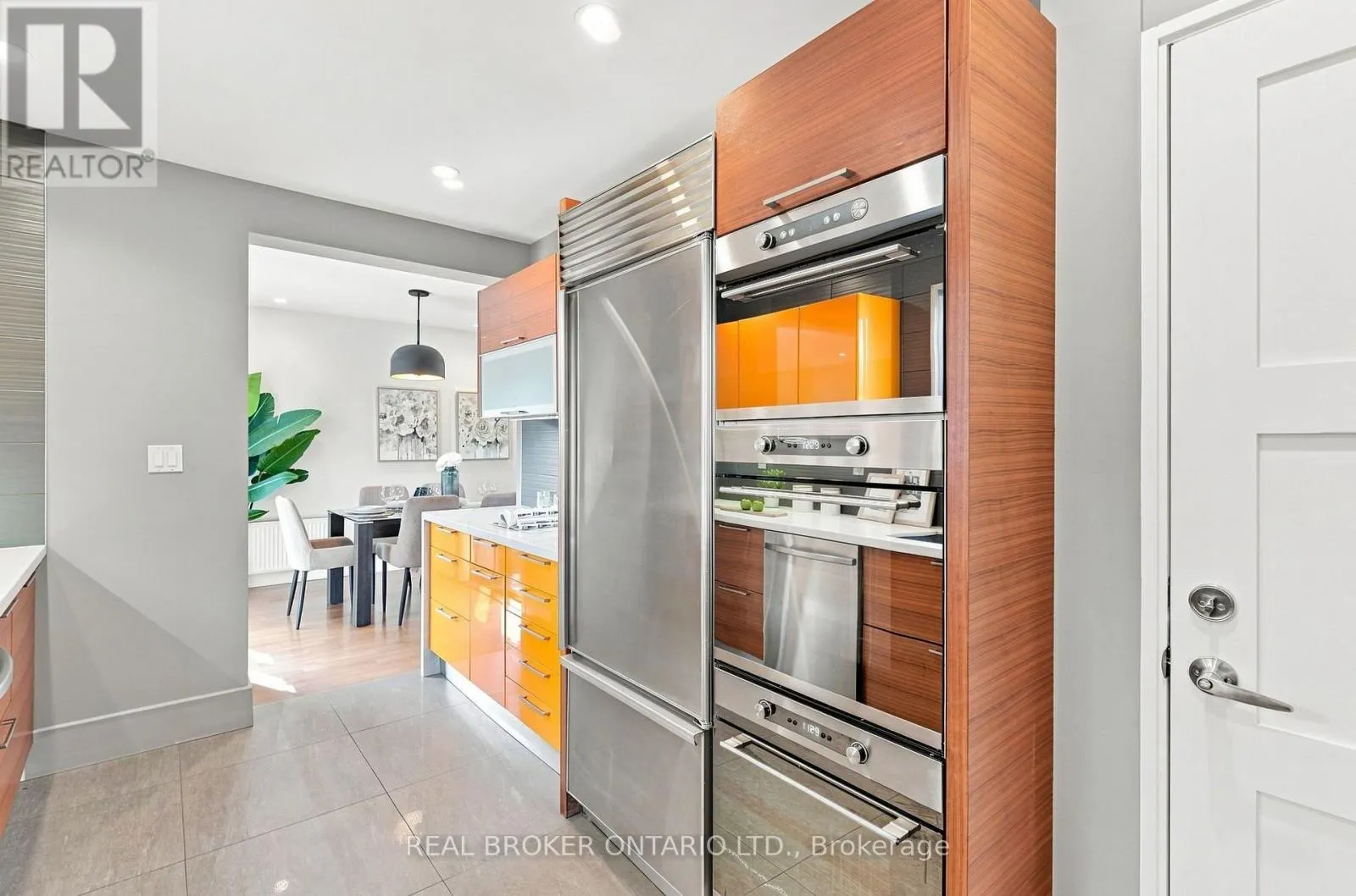 MAIN - 671 SCARLETT ROAD