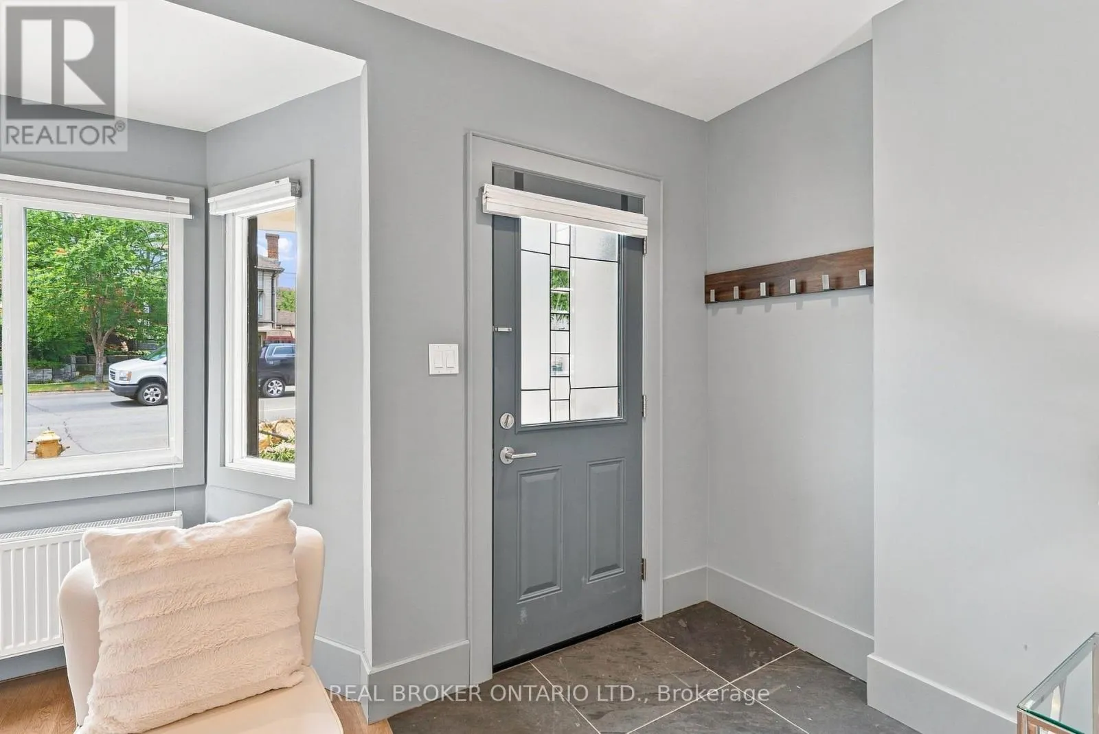 MAIN - 671 SCARLETT ROAD