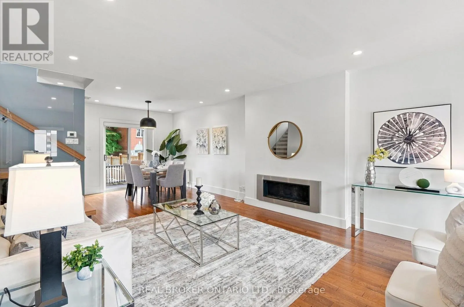 MAIN - 671 SCARLETT ROAD