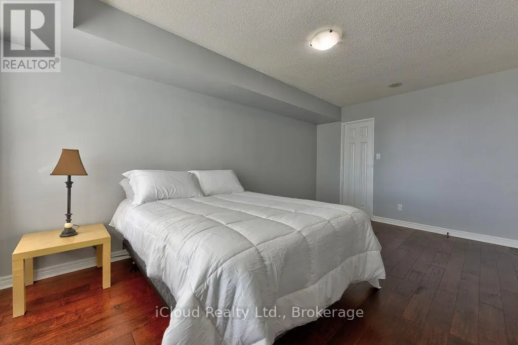 1902 - 156 ENFIELD PLACE