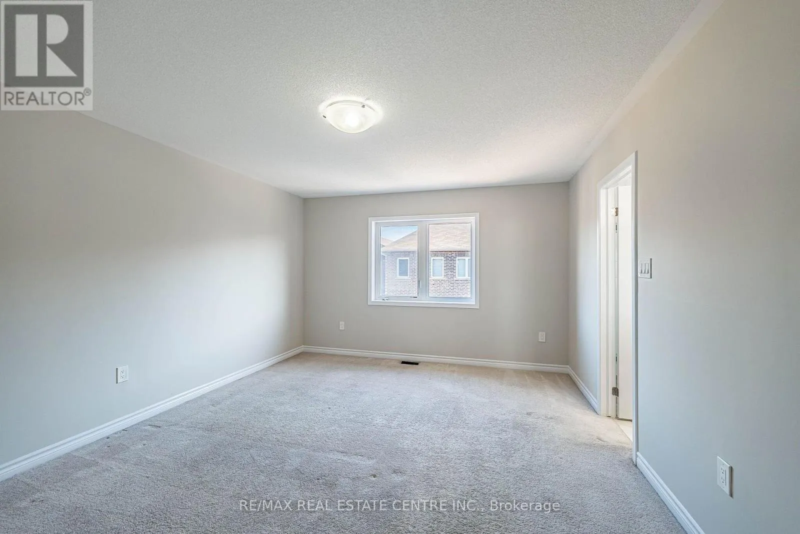 17 FEEDER STREET