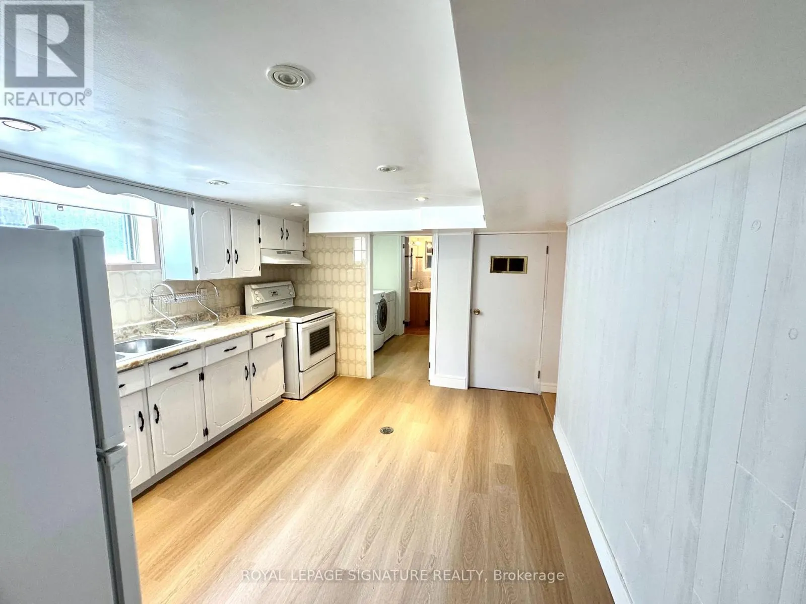 36 ASHMORE AVENUE