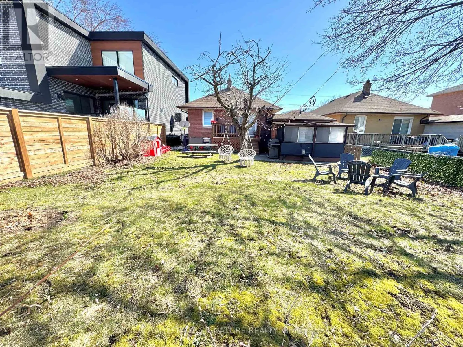 36 ASHMORE AVENUE