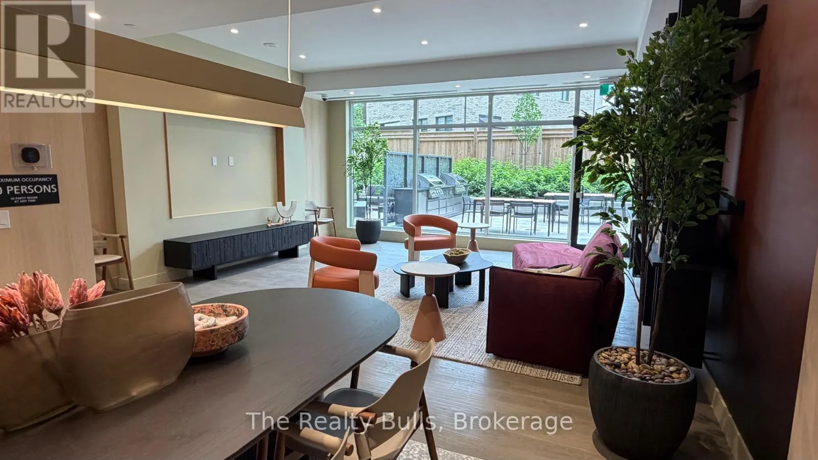 317 - 3008 WILLIAM CUTMORE BOULEVARD